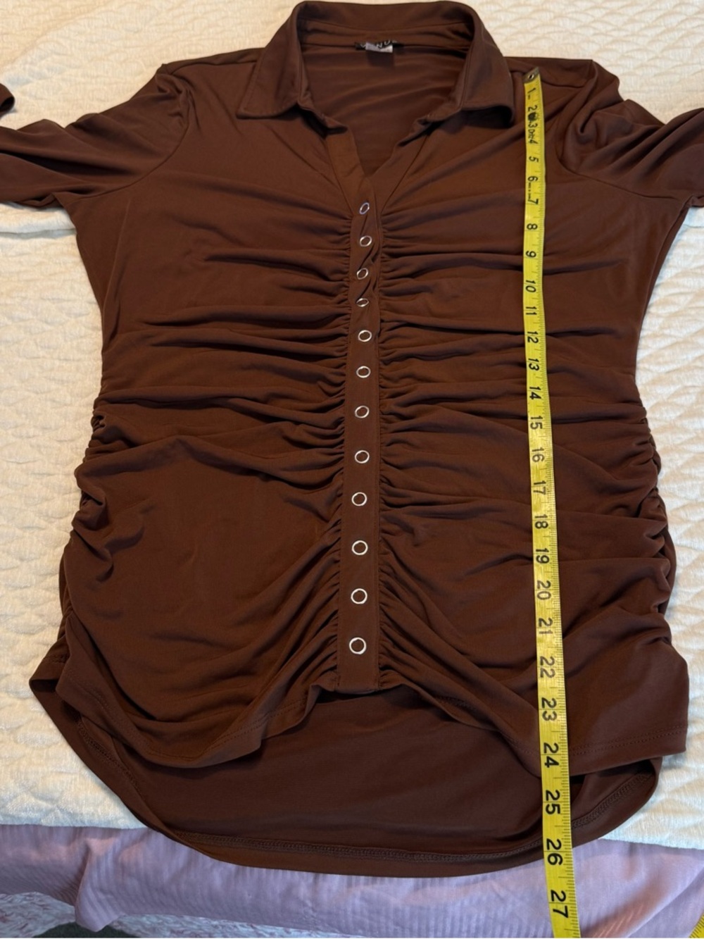 Venus Ruched Blouse Top Women’s Size Large Brown Snaps Long Sleeve - Picture 8 of 12
